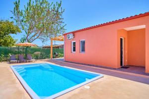 Drastis Escape Villas, by Estia