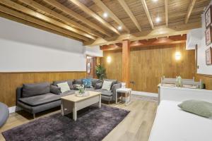 Spacious 2 Bedroom Flat near Hyde Park by BeiRoom