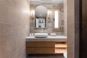 Blue Pine Sani House