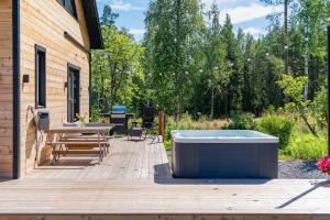 Himos Stonelake - two saunas and a hot tub
