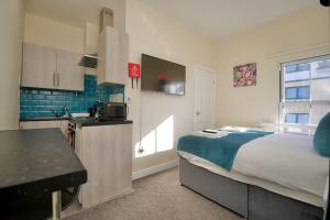 Belgrade Lodge Studio 4 - Parking, City Centre, Walk to West Orchard Shopping Centre