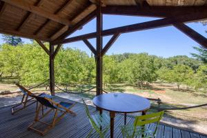 Chalets gite&spa privatif -le bois de la pause- : photos des chambres