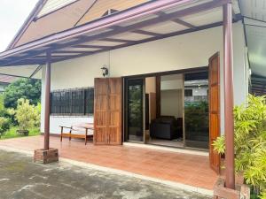 เฮือนแม่บัวจันทร์ โฮมสเตย์