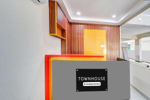 Super Townhouse Oak LB Metro Station Formerly Sunil Arcade