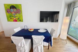 Cannes central Rue dAntibes wide 1 BDR w terrace - quiet in green scenery