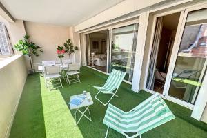 Cannes central Rue dAntibes wide 1 BDR w terrace - quiet in green scenery