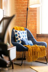 Chic Escape 710 2bd Sleeps 12 Free Parking