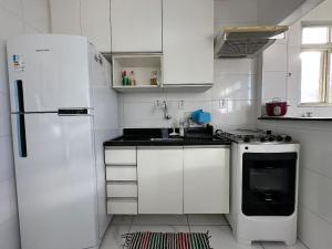 Apto c sacada - 5 min a pé da Praia Tupi!