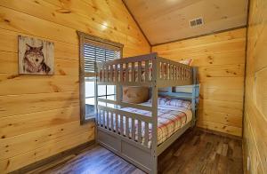 Come stay with us! Reduced Rates, Close To DW