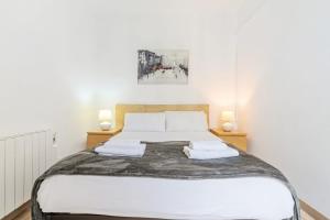 Avenida Gaudí View 2-Min to Sagrada