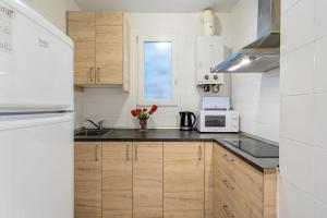 Avenida Gaudí View 2-Min to Sagrada