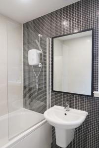 Spacious 2 Bed Apartment Near Glasgow Airport