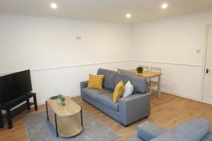 Spacious 2 Bed Apartment Near Glasgow Airport
