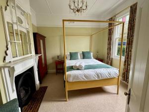 Idlehour - central, cosy classic mountain cottage