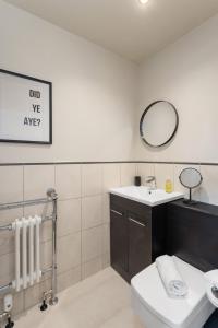 The Brae at The Balfour by Coorie Doon Stays