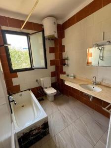 Serene Escape 4 Bedrooms Villa - Hacienda Red