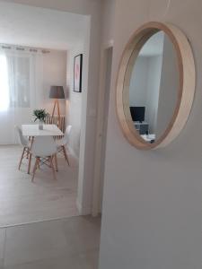 Appartements Appartement meuble et equipe bourg les Valence : photos des chambres