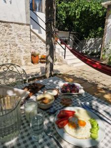 Zhulat Ecovillage - Guesthouse