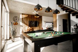 Stodoły na wzgórzu