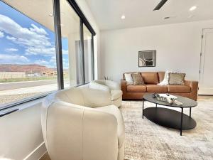 Grand G4 at Catori Stunning Kanab Family Friend Townhome