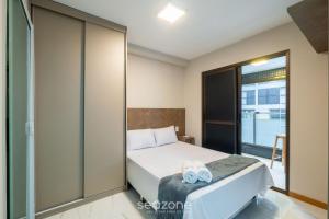 Apto 1 Quarto c Ar a 120m da Praia ESB0310