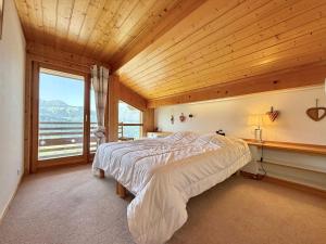 Chalets Chalet de charme avec sauna et vue sur les montagnes - FR-1-505-181 : photos des chambres