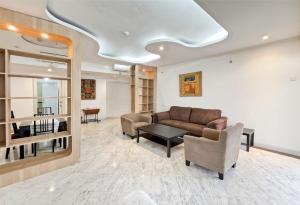 Large & Luxury Menteng Apt 3BR Pool, Gym Wi-Fi