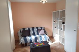 Maisons de vacances Charming house with garden and terrace : photos des chambres