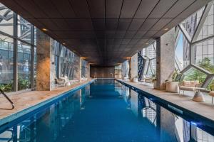 Elegant High-End CBD Suite Pool Gym Sauna Steam