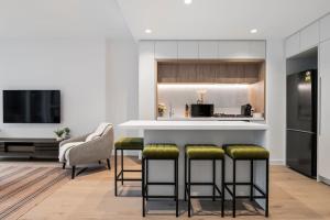 New Listing! Elegant High-End CBD Suite