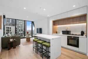 New Listing! Elegant High-End CBD Suite