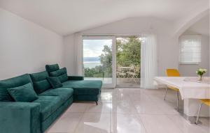 Beautiful Home In Dobrec With Kitchen 