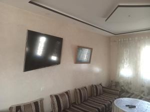 Appartement avec piscine pré Aereport et stade