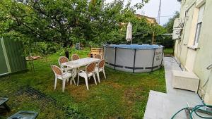 La Casa di Mara con Piscina, Giardino, Parcheggio Privato a Sistiana