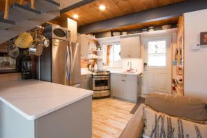 Idabel Lake Getaway near Kelowna & Big White
