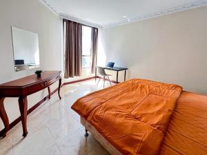 Large and Strategic Rasuna Apt 3BR with WiFi &Pool