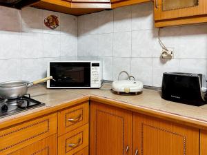 Large and Strategic Rasuna Apt 3BR with WiFi &Pool