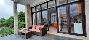 Serenity Nirvana Palace - Jimbaran Hostel