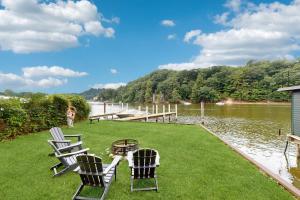 Kalamazoo River Retreat