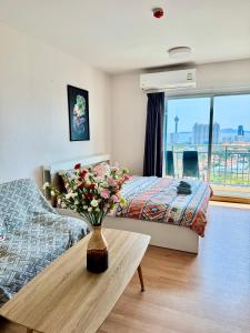 Supalai sea view luxury room