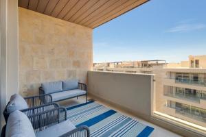 Baja Breeze PH at Vista Velas