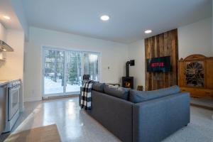 Brand New with SPA - Le Repaire du Lievre Blanc