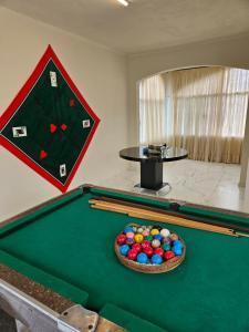 Casa espetacular com piscina para grupos - Glamour e lazer