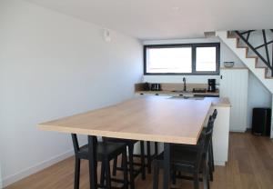 Sainte Lucie - vue mer et jardin