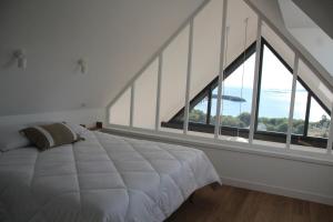 Sainte Lucie - vue mer et jardin