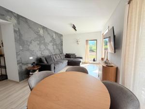 Mountain Place to Remember - River & Barbecue