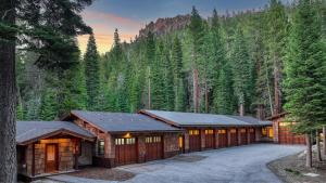 Big Chief River Retreat-Located on Truckee River