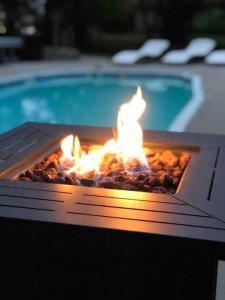 909 & Vine Photo Worthy Home With Pool
