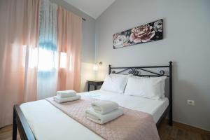 Olympias Apartments by Traser