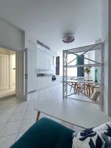 Apartment in Sea Symphony